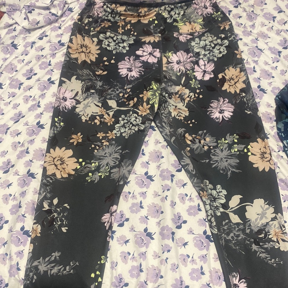 Womens streach floral leggins